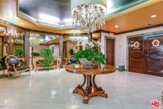 10351 Wilshire Blvd-Unit -203 in Los Angeles, CA - Building Photo - Building Photo