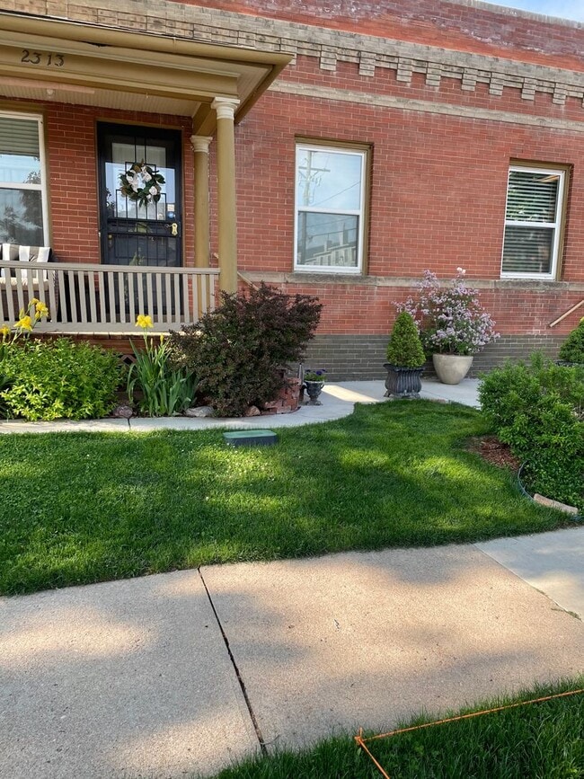 2313 E 5th Ave in Denver, CO - Building Photo - Building Photo