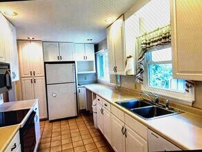 775 Caribou Rd in Asheville, NC - Building Photo - Building Photo