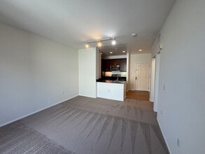 2419 Scholarship in Irvine, CA - Building Photo - Building Photo