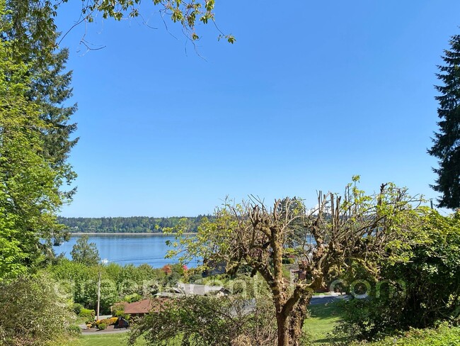 3142 Cove Ln NW in Olympia, WA - Building Photo - Building Photo