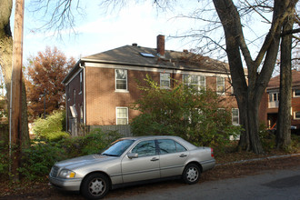 2012 Lauderdale Rd in Louisville, KY - Foto de edificio - Building Photo