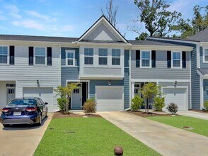 481 Trotters Ln in Moncks Corner, SC - Foto de edificio - Building Photo