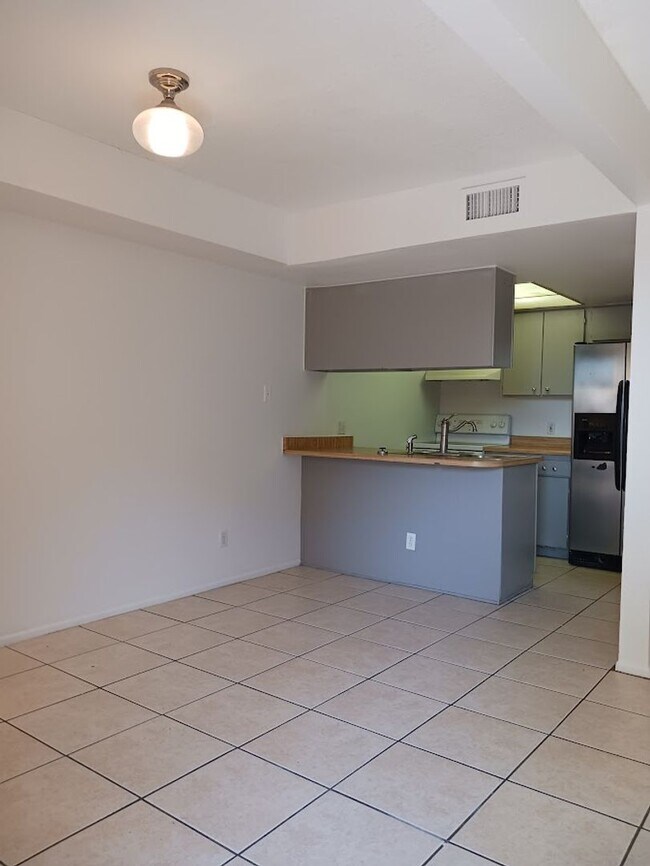 5221 W Lynwood St in Phoenix, AZ - Building Photo - Building Photo