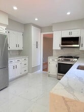 10 Elderwood Ln in Melville, NY - Building Photo - Building Photo
