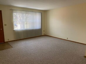 2964 Mansueto Dr in Stevensville, MI - Building Photo - Building Photo