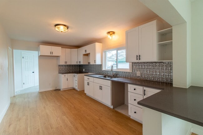 1731 E Sanson Ave in Spokane, WA - Building Photo - Building Photo