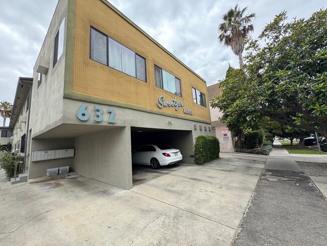 600 N Sweetzer Ave, Unit 7