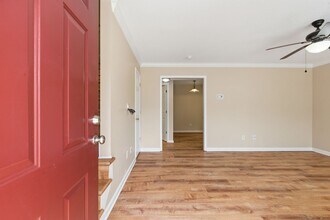 937 Micro Way in Knoxville, TN - Building Photo - Building Photo