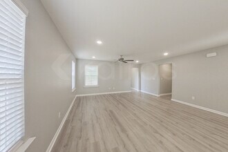 383 Angela St in Prattville, AL - Foto de edificio - Building Photo