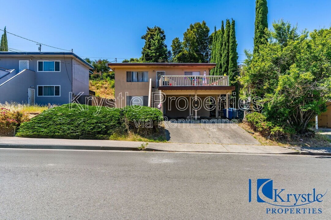 151 Denton Ct in Vallejo, CA - Building Photo