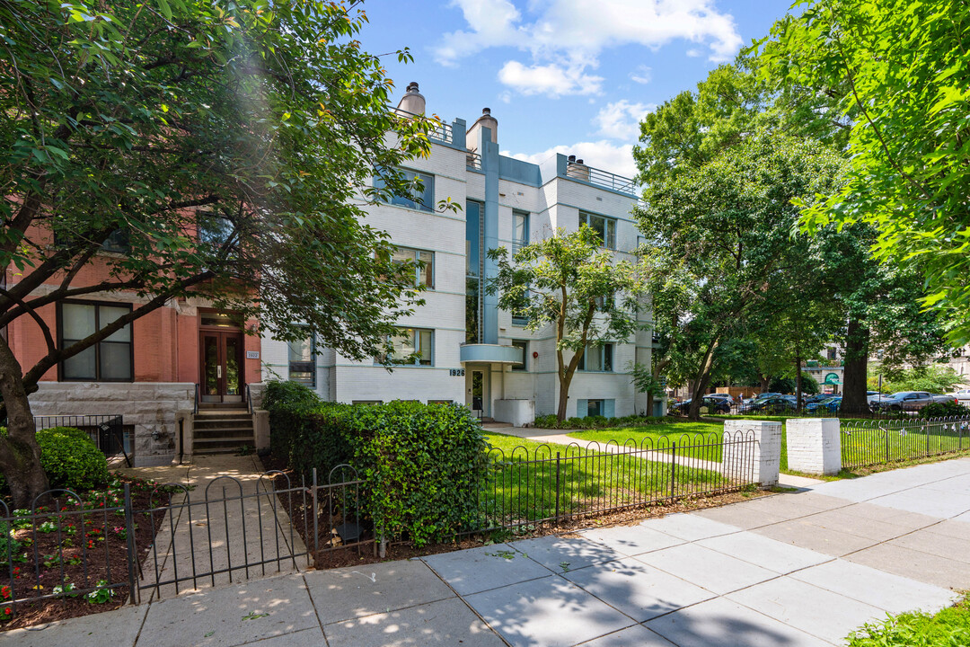 1926 16th St NW in Washington, DC - Foto de edificio