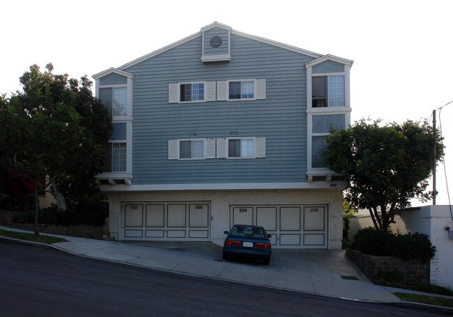 226 Penn St in El Segundo, CA - Foto de edificio - Building Photo