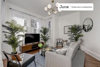Private bedroom in 3 bed/2 bath Home in Washington, DC - Building Photo - Building Photo