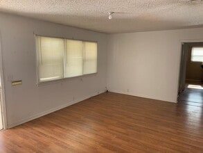 905 NW 8th St in Seminole, TX - Building Photo - Building Photo