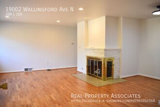 19002 Wallingford Ave N in Shoreline, WA - Building Photo - Building Photo