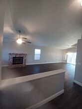 1445 Tradewind Dr in Yuba City, CA - Building Photo - Building Photo