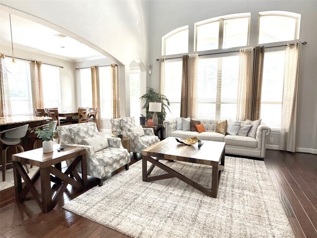 property at 166 Lindenberry Cir