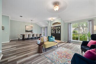 8007 Weldon Springs Ct in Austin, TX - Building Photo - Building Photo