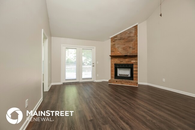 3021 Reelfoot Dr in Nashville, TN - Foto de edificio - Building Photo