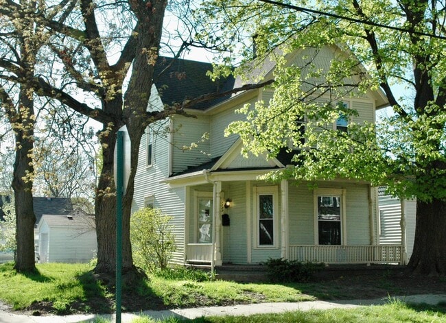property at 1335 Ashland Ave NE