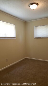 4220 Maplewood Dr photo'