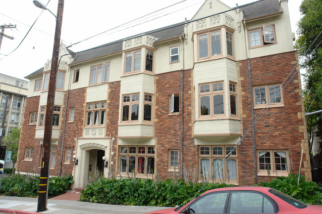 1890 Arch St in Berkeley, CA - Building Photo - Building Photo