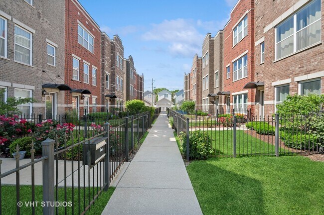 3761 S Morgan St in Chicago, IL - Building Photo - Building Photo