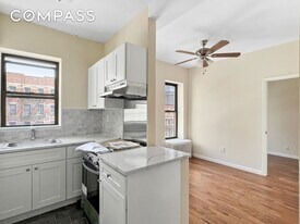 270 E 78th St in New York, NY - Building Photo