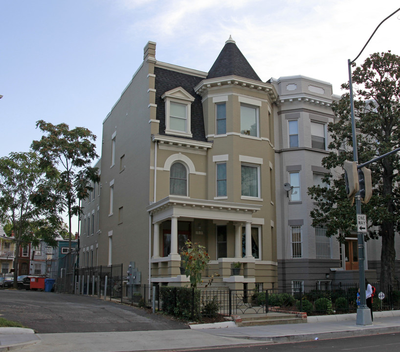 1531 Park Rd NW in Washington, DC - Building Photo