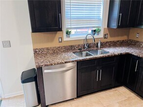 1602 Silver Oak Dr in Austell, GA - Building Photo - Building Photo