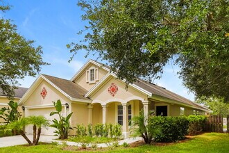 1094 Moosehead Dr in Orange Park, FL - Building Photo - Building Photo