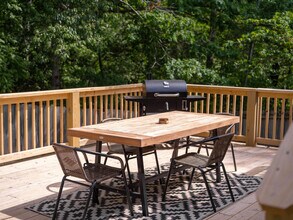 1 Iris Way in Bentonville, AR - Building Photo - Building Photo