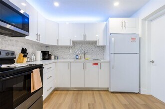 1230 SW 22nd Ter in Miami, FL - Building Photo - Building Photo