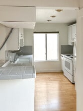 3302 Summertime Ln, Unit 3302 in Culver City, CA - Foto de edificio - Building Photo