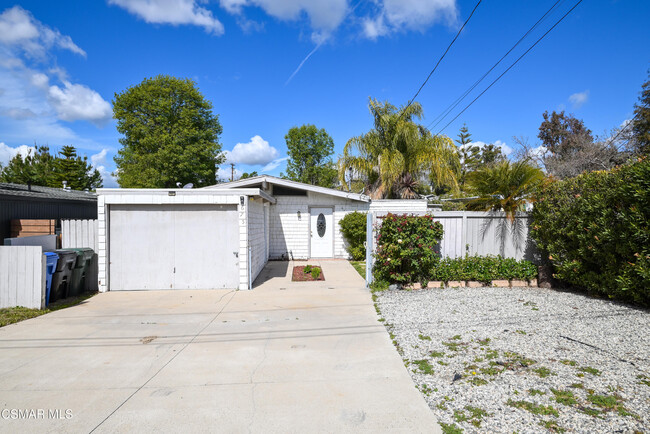 675 Glen Oaks Rd in Thousand Oaks, CA - Building Photo - Building Photo