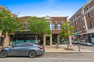 1136 W Wilson Ave in Chicago, IL - Building Photo