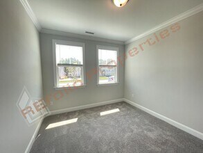 167 Edge Of Auburn Blvd in Raleigh, NC - Building Photo - Building Photo