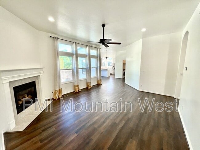 property at 2815 W 1375 N