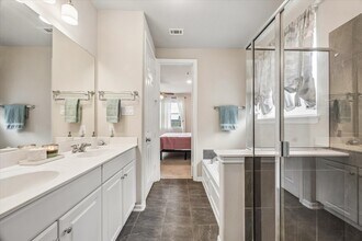 13317 Emerald Mallard Dr in La Marque, TX - Building Photo - Building Photo