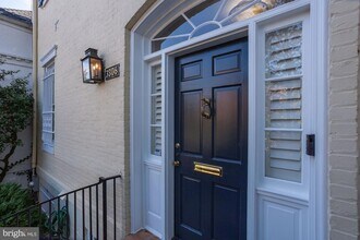 3306 R St NW in Washington, DC - Building Photo - Building Photo