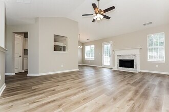 214 Stallion Trail in Riverdale, GA - Building Photo - Building Photo