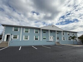 513 E Marion Ave in Punta Gorda, FL - Building Photo