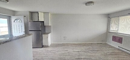 125 Cosey Beach Ave, Unit A1 in East Haven, CT - Building Photo - Building Photo