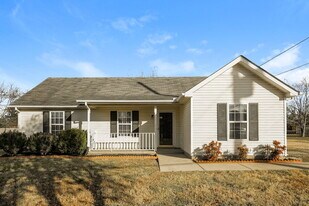 114 Antler Dr in Murfreesboro, TN - Building Photo