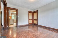 2914 Bayonne Ave photo'