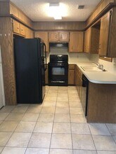 7407 Akron Ave in Lubbock, TX - Building Photo - Building Photo