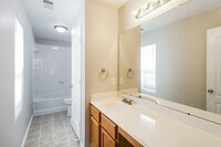 5015 Oak Briar Ln photo'