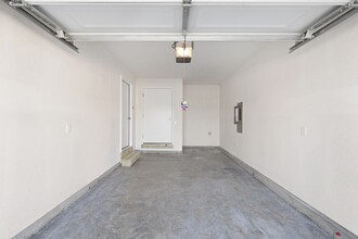 1263 S Westbury Dr in Republic, MO - Building Photo - Building Photo