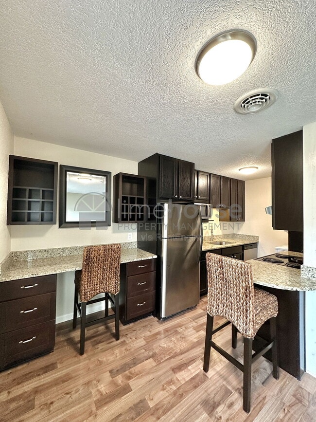 909 Leisure Square in Virginia Beach, VA - Building Photo - Building Photo